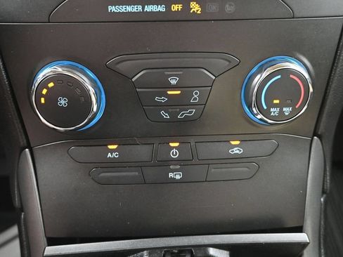 Used 2019 Ford Edge SE AWD/4WD image 21