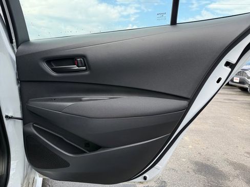 Certified 2025 Toyota Corolla LE image 27