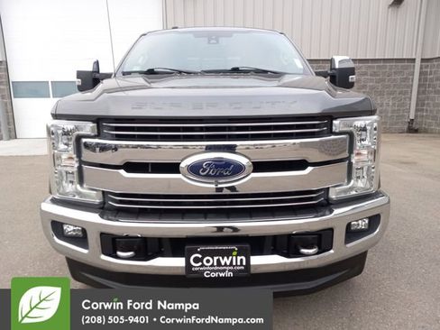 Used 2017 Ford F250 Lariat w/ Tow Technology Bundle image 8