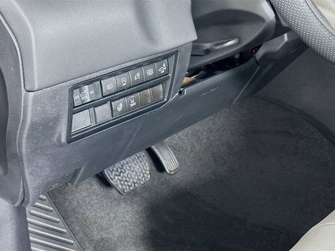 Used 2024 Toyota Tundra Limited image 10