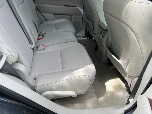 Used 2011 Lexus RX 350 AWD w/ Premium Pkg image 12