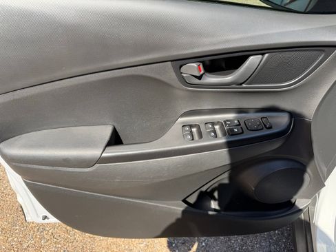 Used 2020 Hyundai Kona SEL FWD image 13