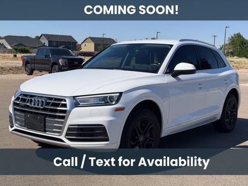Used 2019 Audi Q5 2.0T Premium w/ Convenience Package AWD/4WD image 3