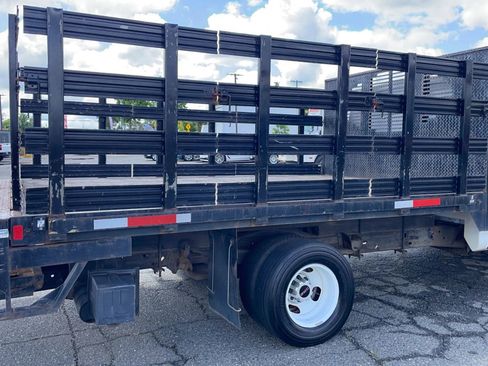 Used 2019 GMC Savana 3500 RWD image 37