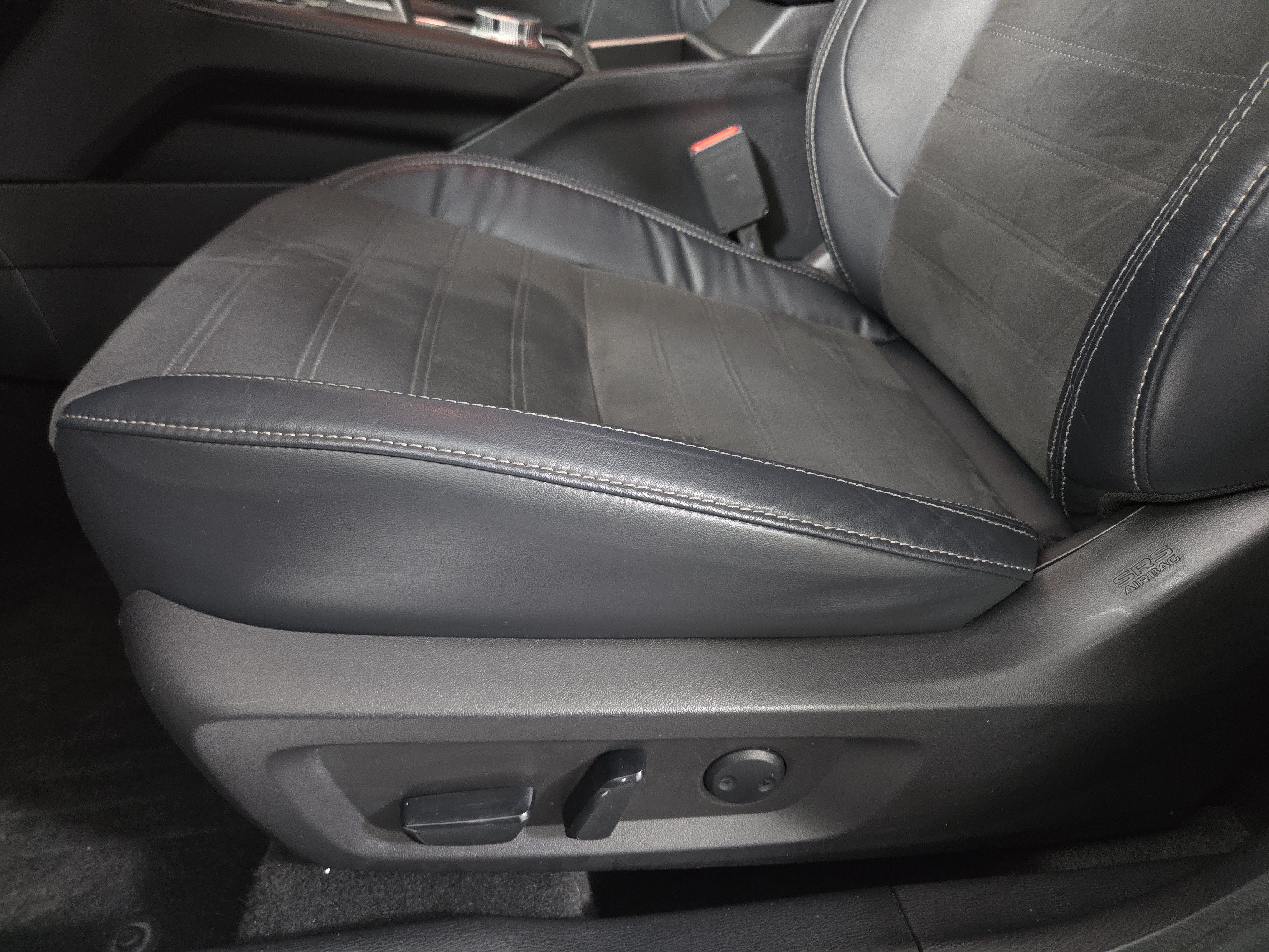Used 2023 Mitsubishi Outlander SE AWD/4WD image 30