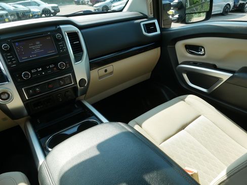 Certified 2017 Nissan Titan SV RWD image 11