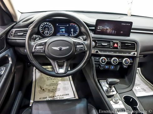 Used 2023 Genesis G70 2.0T RWD image 17