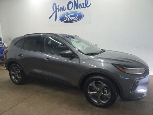 Used 2025 Ford Escape ST-Line FWD image 1
