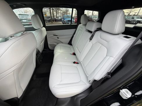 New 2026 Jeep Cherokee Limited AWD/4WD image 12