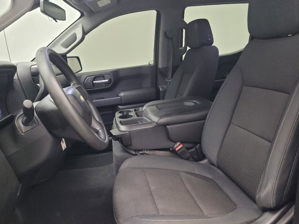 Used 2019 Chevrolet Silverado 1500 Custom w/ Custom Value Package RWD image 17