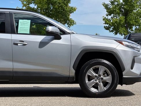 Used 2025 Toyota RAV4 XLE AWD/4WD image 34