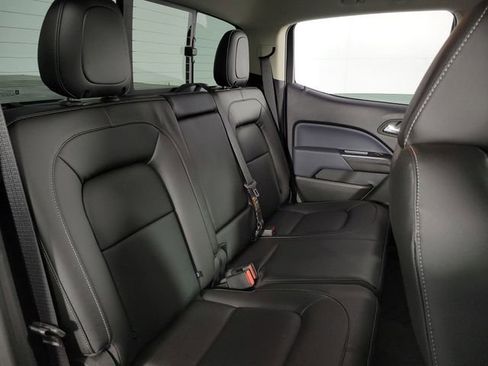 Used 2022 Chevrolet Colorado Z71 AWD/4WD image 16