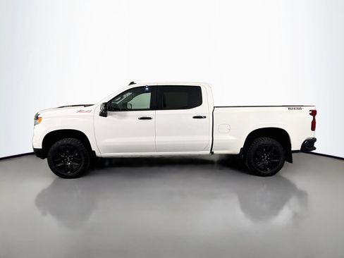Used 2024 Chevrolet Silverado 1500 LT Trail Boss w/ LT Trail Boss Premium Package AWD/4WD image 4