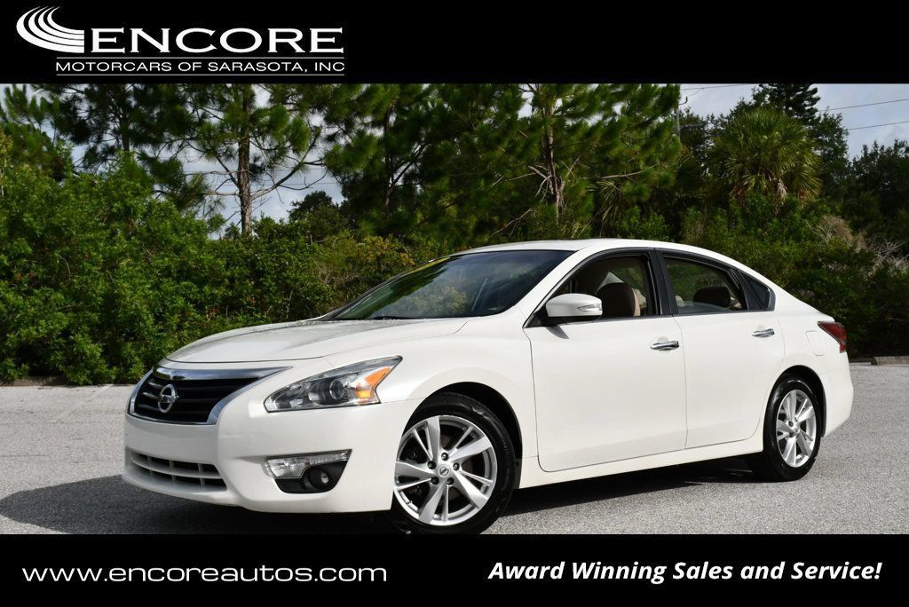 Used 2015 Nissan Altima 2.5 SL w/ Moonroof Package FWD image 1