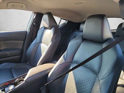 Used 2021 Toyota C-HR Limited image 12