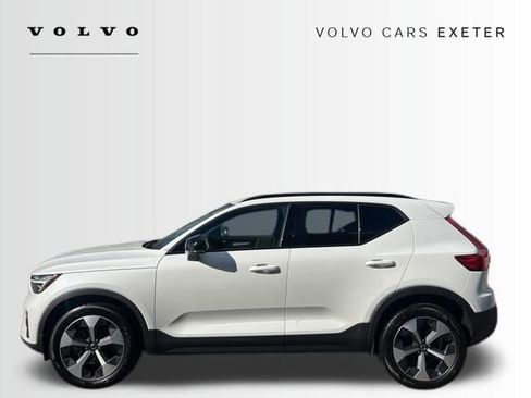 New 2026 Volvo XC40 B5 Plus w/ Protection Package Premier AWD/4WD image 4
