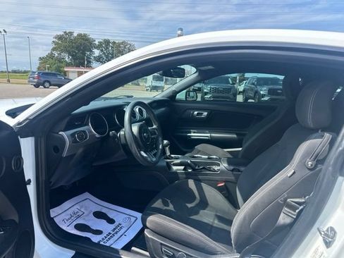 Used 2018 Ford Mustang Coupe w/ Equipment Group 101A RWD image 24