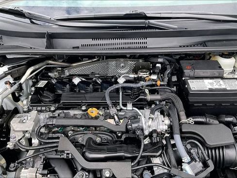 Used 2025 Toyota Corolla LE FWD image 31