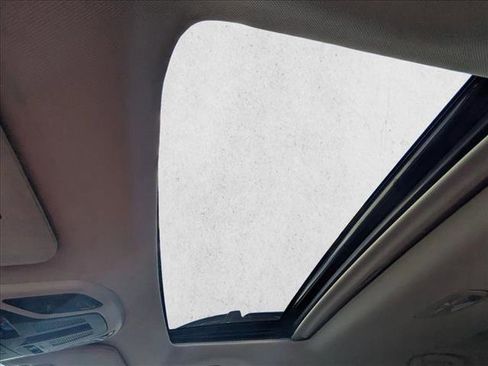 Used 2023 Subaru Outback Limited image 15