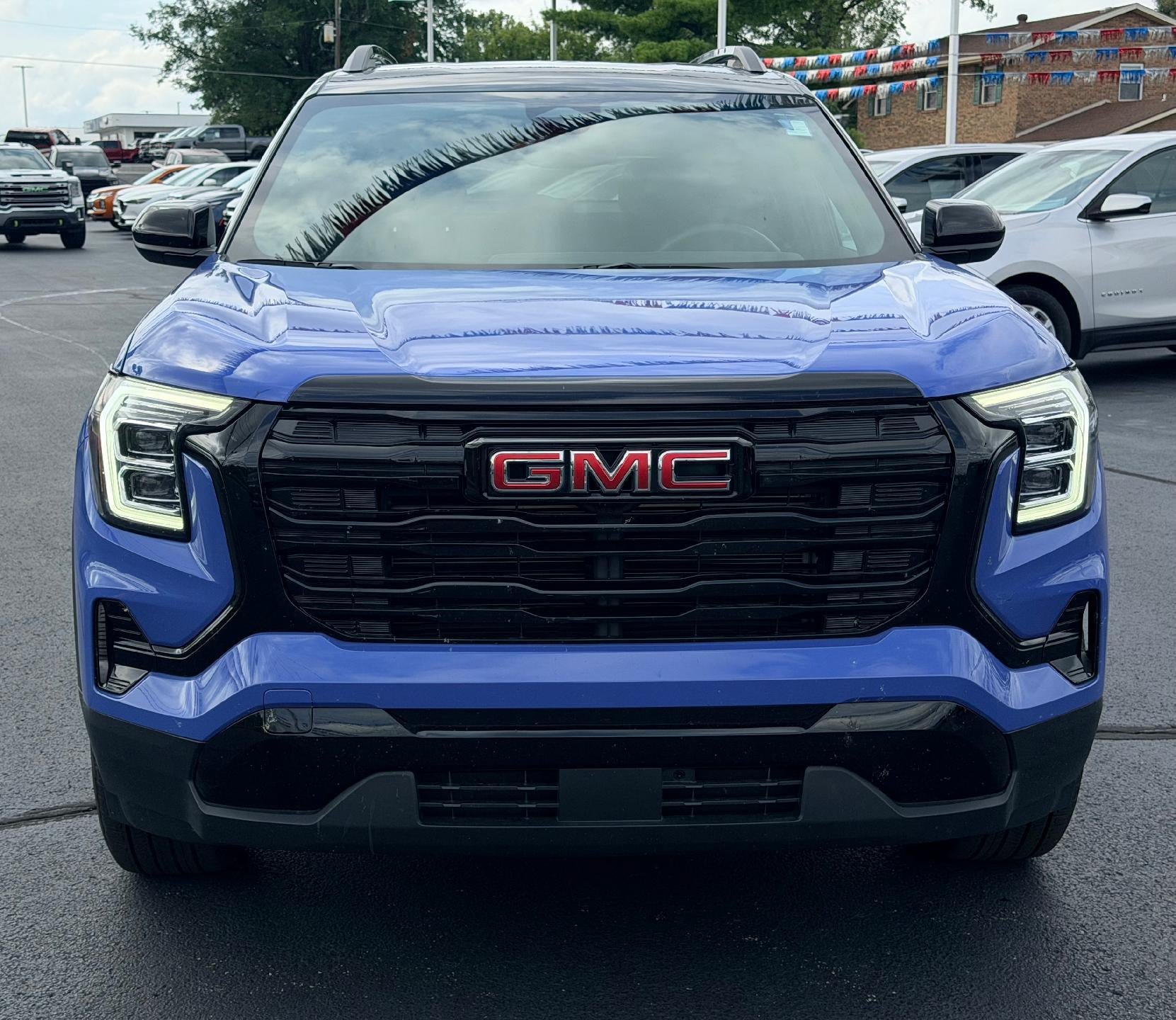Used 2026 GMC Terrain Elevation w/ Black Edition FWD image 2