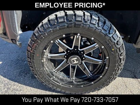 Used 2024 GMC Sierra 2500 AT4 w/ AT4 Premium Plus Package AWD/4WD image 11