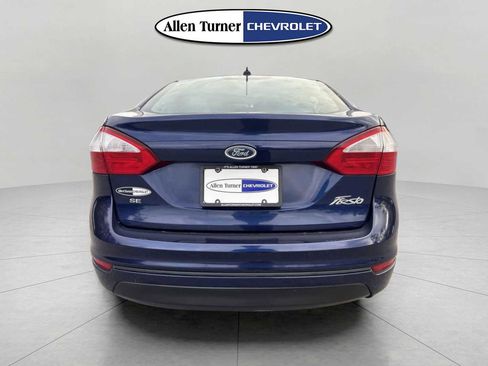 Used 2016 Ford Fiesta SE image 6