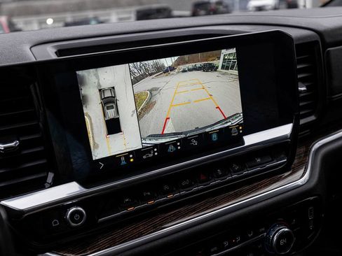 Used 2022 GMC Sierra 1500 Elevation w/ Elevation Premium Package image 20