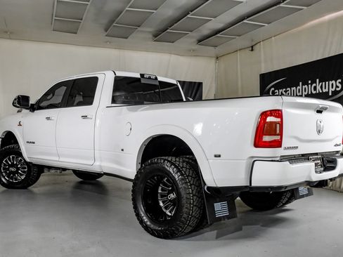 Used 2020 RAM 3500 Laramie AWD/4WD image 11