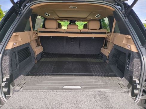 New 2026 Land Rover Range Rover Long Wheelbase SE AWD/4WD image 16