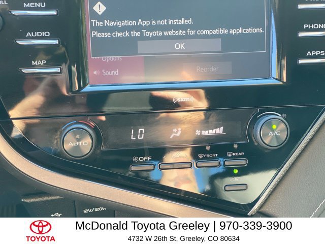 Used 2020 Toyota Camry SE FWD image 19
