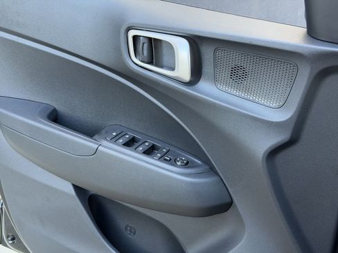 New 2026 Hyundai Venue SE image 20