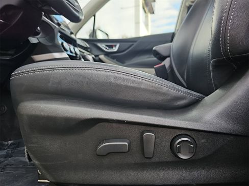 Used 2022 Subaru Forester Limited image 30