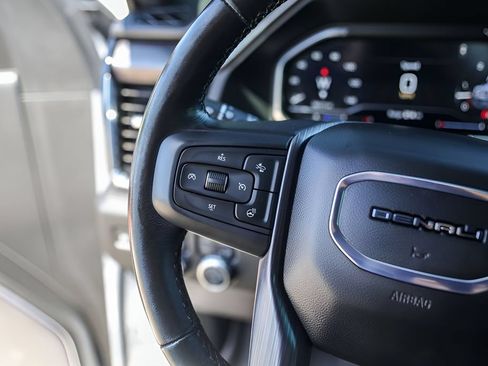 Used 2025 GMC Sierra 3500 Denali Ultimate AWD/4WD image 15