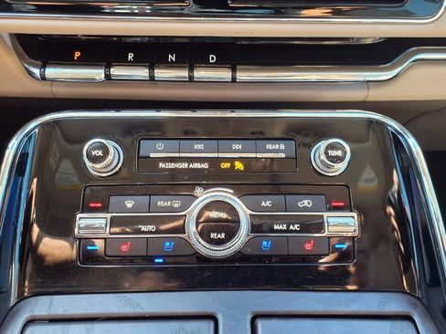 Used 2023 Lincoln Navigator L Reserve image 13