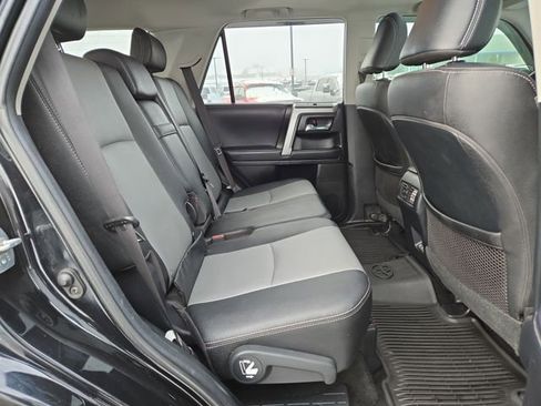 Used 2022 Toyota 4Runner SR5 Premium image 35