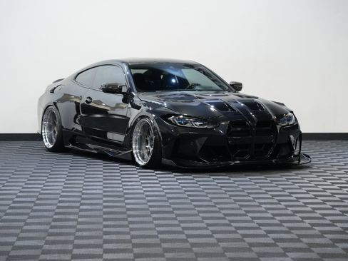 Used 2021 BMW M4 Coupe w/ Executive Package RWD image 5