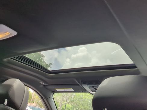 Used 2019 BMW X6 sDrive35i RWD image 23