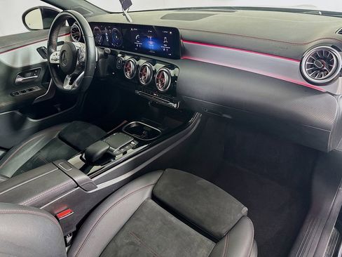 Used 2023 Mercedes-Benz CLA 250 image 34