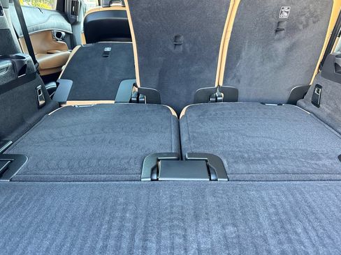 Certified 2024 Volvo XC90 B6 Ultimate AWD/4WD image 18