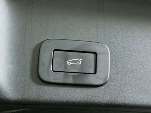 Used 2024 Land Rover Range Rover Evoque S AWD/4WD image 30