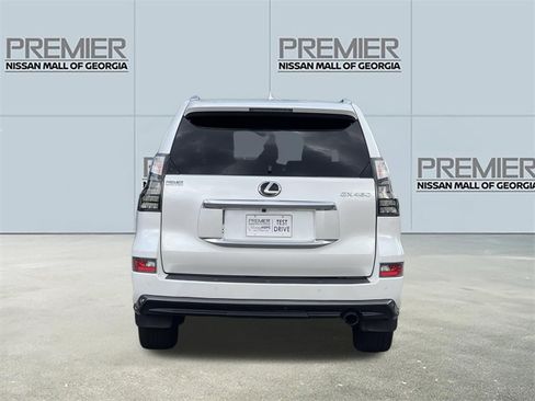 Used 2023 Lexus GX 460 Premium w/ Accessory Package AWD/4WD image 25