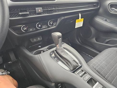 New 2027 Honda HR-V LX image 28