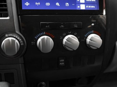 Used 2010 Toyota Tundra 2WD Double Cab image 26