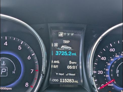 Used 2013 Hyundai Santa Fe Sport AWD/4WD image 10