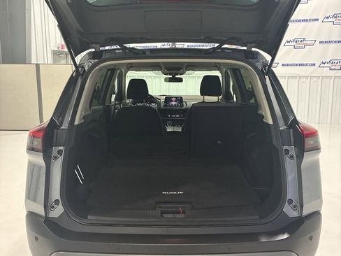 Used 2023 Nissan Rogue SV image 34