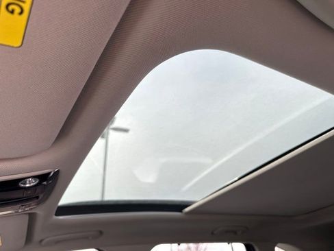 Used 2023 Kia Sorento SX Prestige image 13