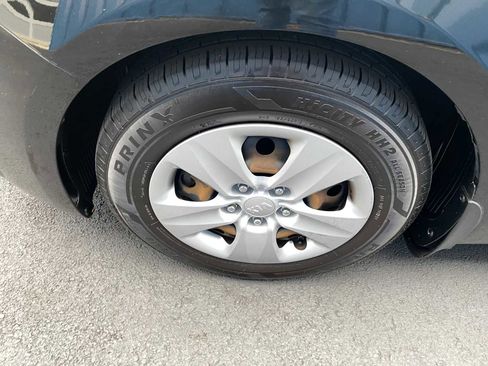 Used 2017 Kia Forte LX image 31