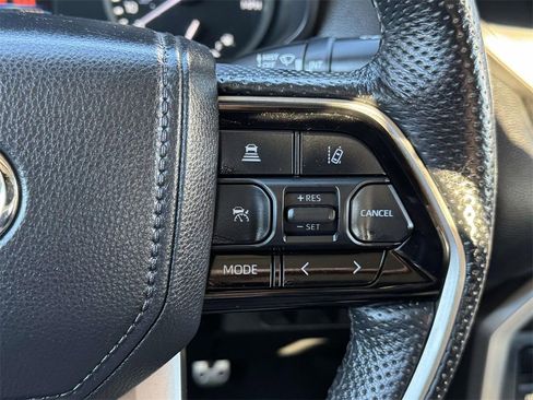 Used 2022 Toyota Tundra SR5 image 12
