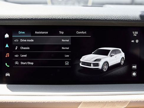 Used 2025 Porsche Cayenne AWD/4WD image 69
