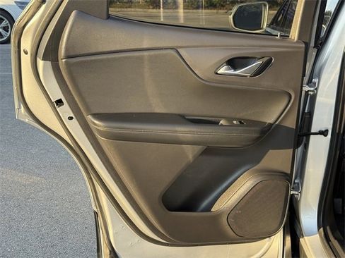 Used 2019 Chevrolet Blazer LT image 33